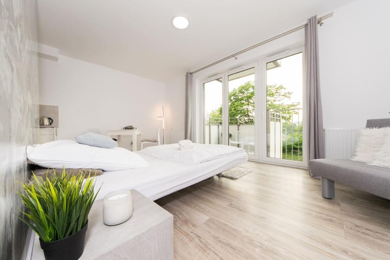 Cosy Studio With Private Garage P4You Pl Apartment Krasków Exterior foto